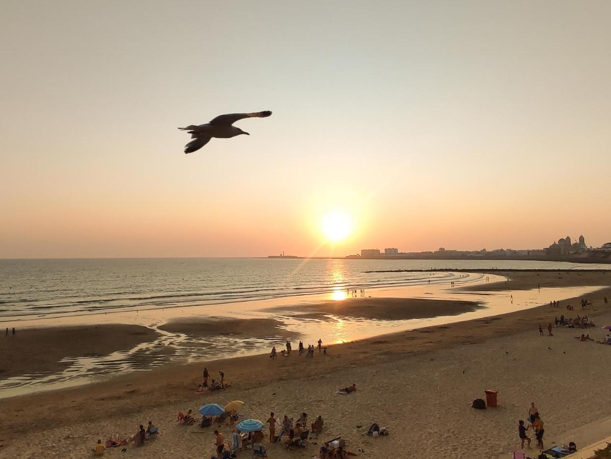 Cadiz Center 5Mn De La Playa - 5M Beach المظهر الخارجي الصورة
